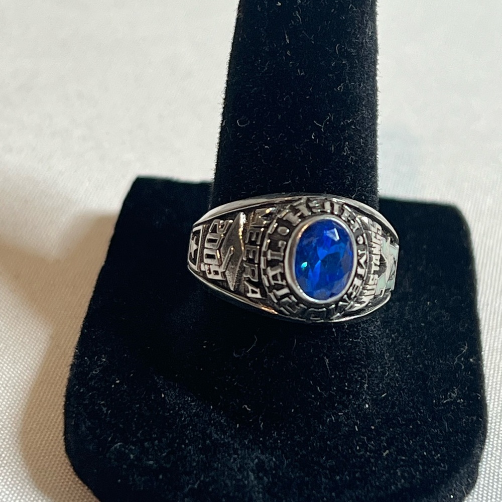 Size 7 Silver Ring with Blue Stone